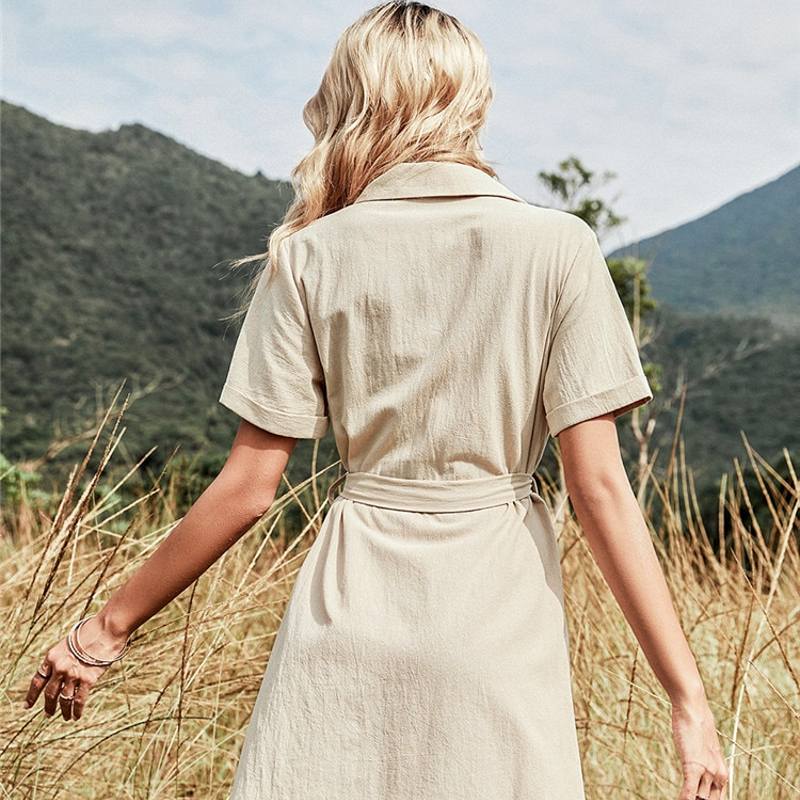 Sukienka retro z lat 70 z Safari