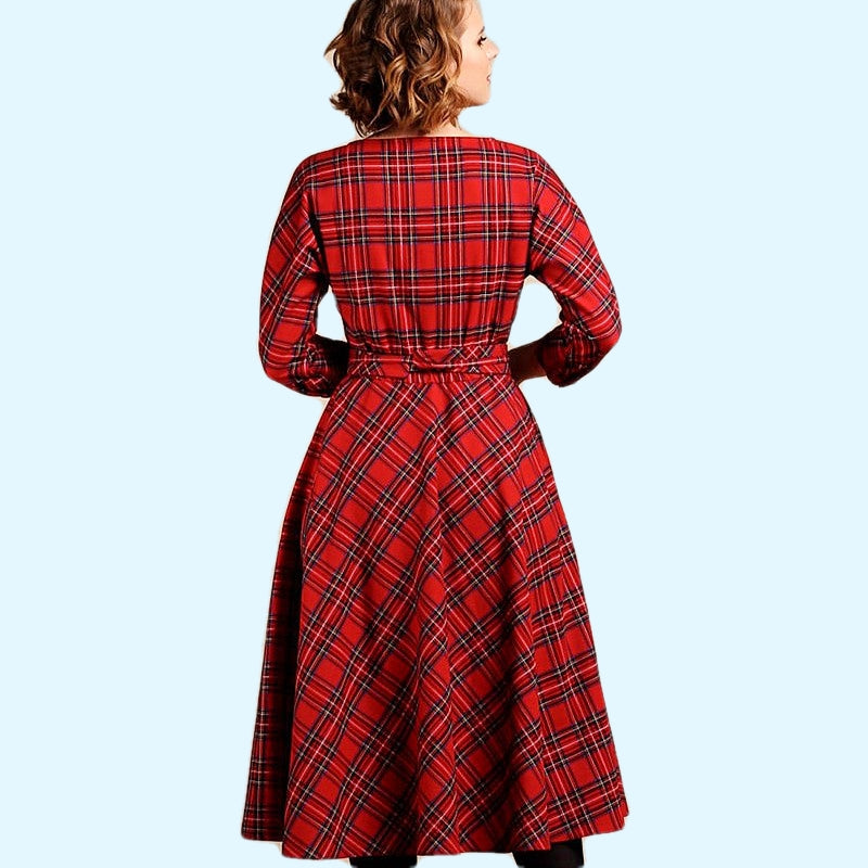 Elegancki Sukienki Vintage w Czerwoną Kratkę